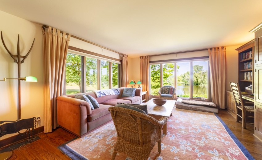 GSittingRoomE1000N0024