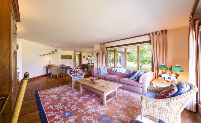 GSittingRoomE1000N0025