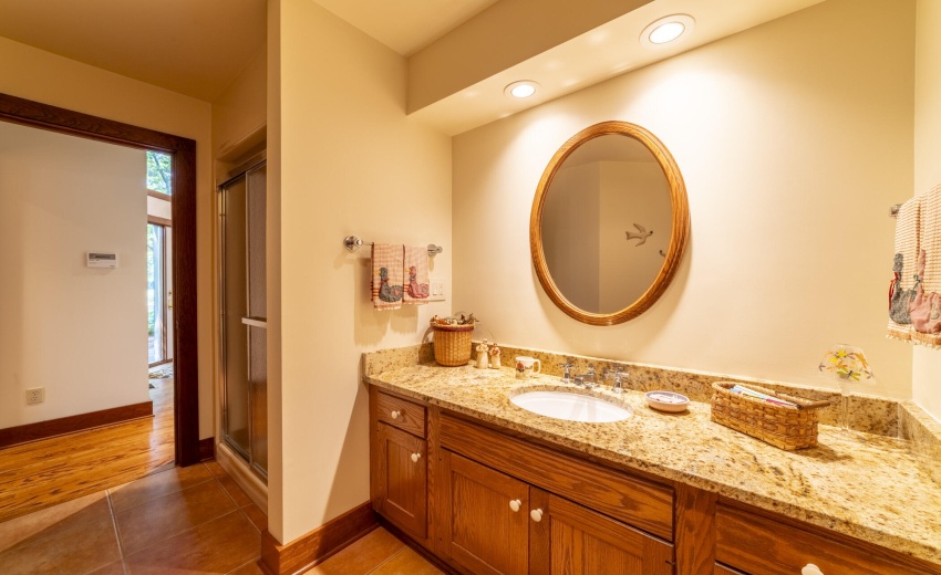 IMainFloorBathE1000N0048