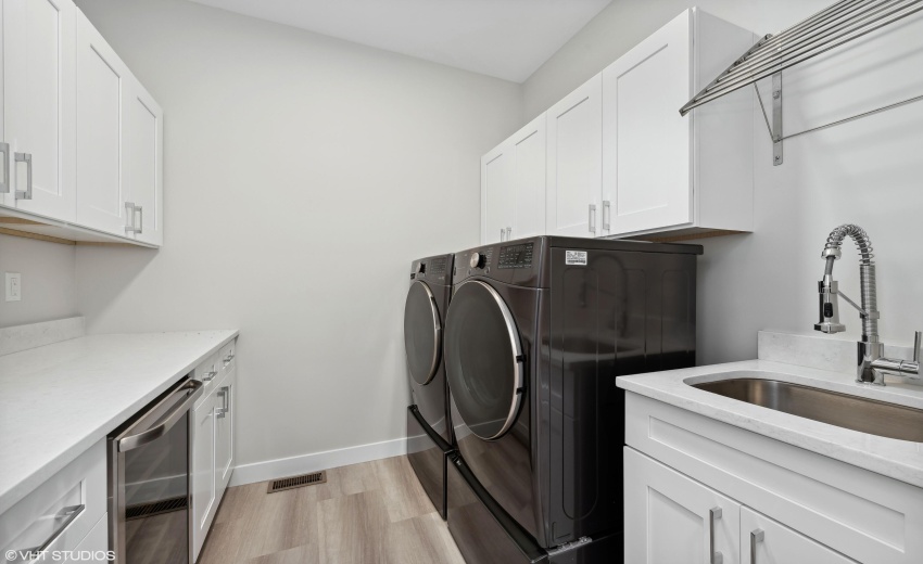 Laundry/ Butler's Pantry