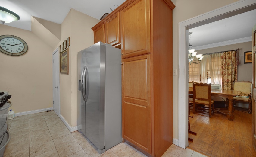 FROM KITCHEN TO DINING ROOM