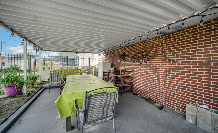 COVERED FOR ENTERTAINING