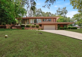 1429 Lincoln Highway, Schererville, Indiana, 3 Bedrooms Bedrooms, 10 Rooms Rooms,2 BathroomsBathrooms,Residential,For Sale,Lincoln,NRA826154