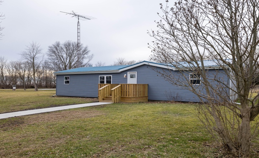 306 S Chestnut St Earl Park-24