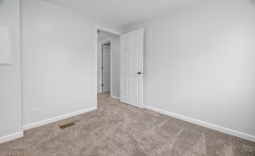 306 S Chestnut St Earl Park-20