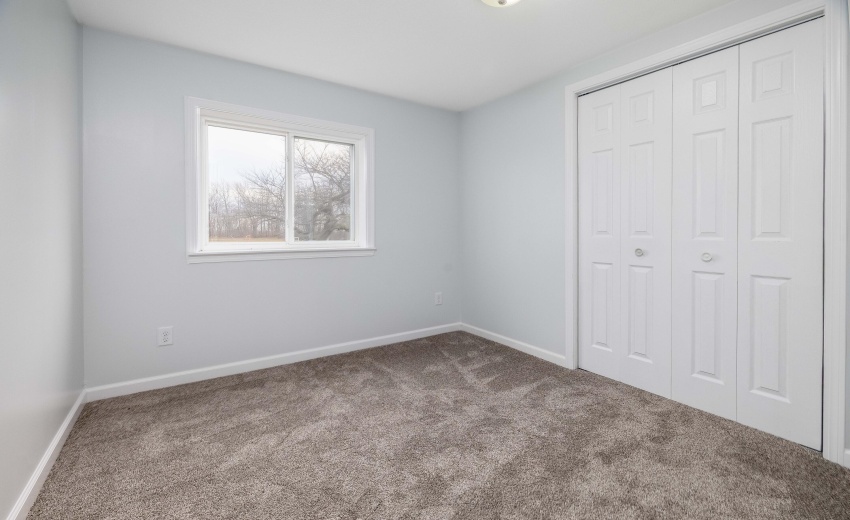 306 S Chestnut St Earl Park-19