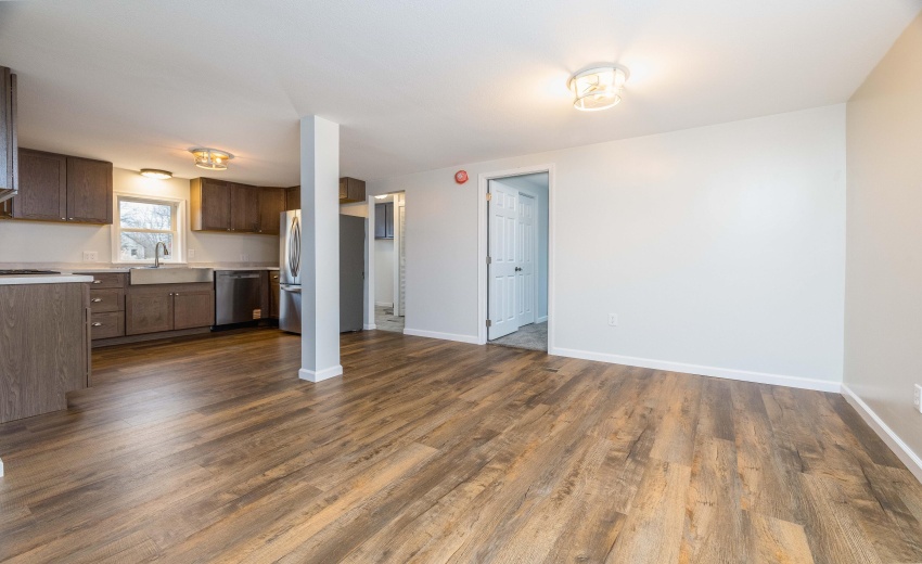 306 S Chestnut St Earl Park-03