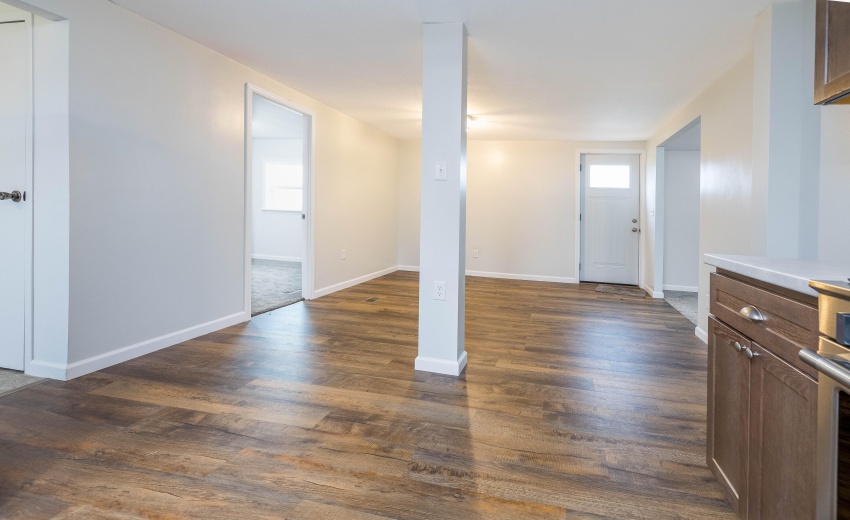 306 S Chestnut St Earl Park-04