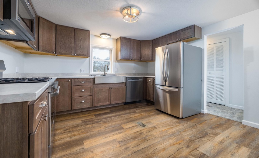 306 S Chestnut St Earl Park-06