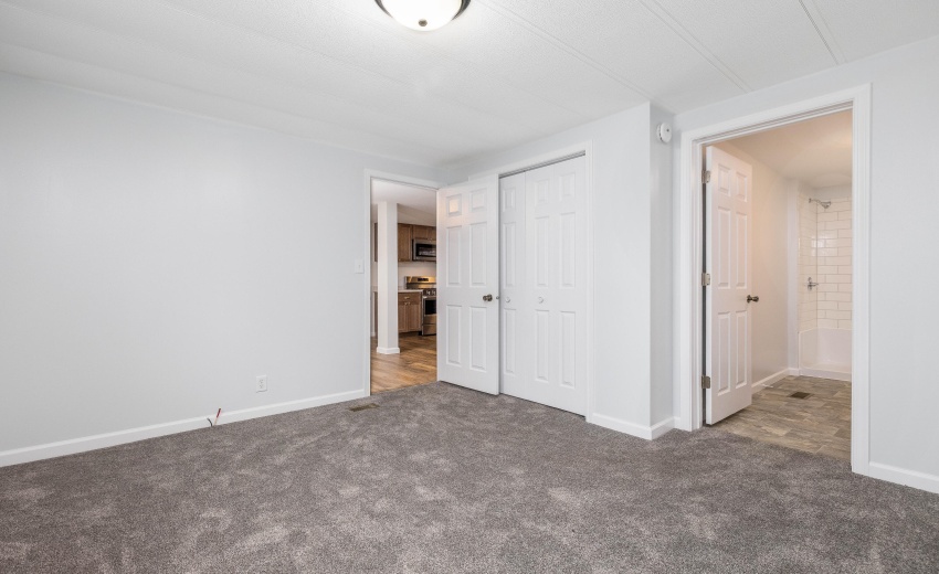 306 S Chestnut St Earl Park-09