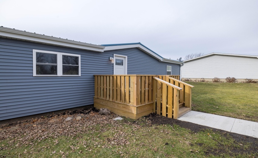 306 S Chestnut St Earl Park-33