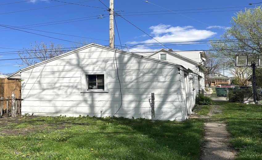 Torrence Garage