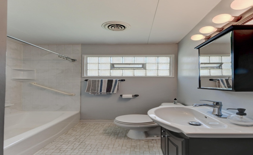 1615 175th Street-11