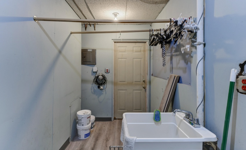 1615 175th Street-15