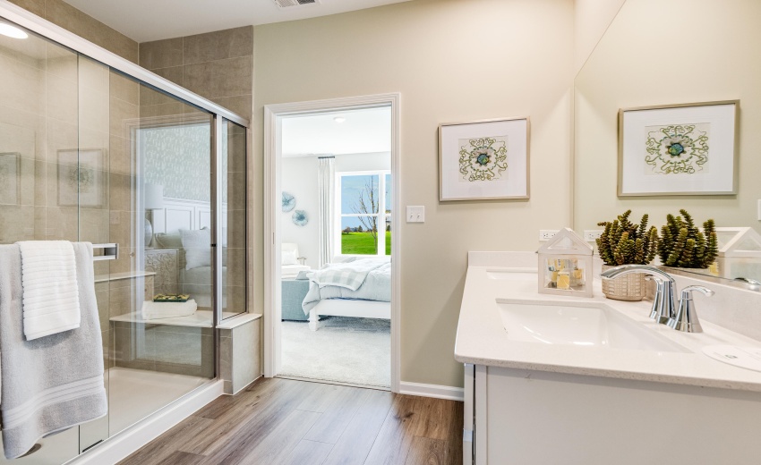 Owners bath
