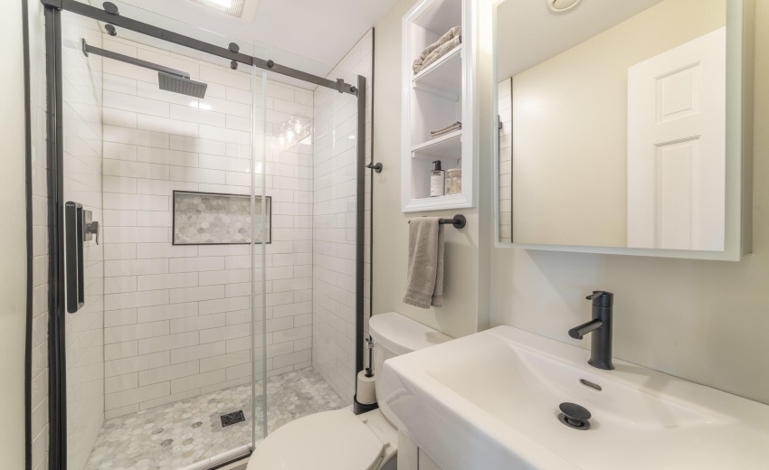 Hall Bath