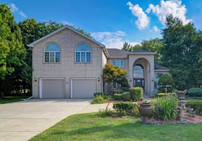 3315 138th Lane, Crown Point, Indiana, 4 Bedrooms Bedrooms, 12 Rooms Rooms,4 BathroomsBathrooms,Residential,For Sale,138th,NRA827122