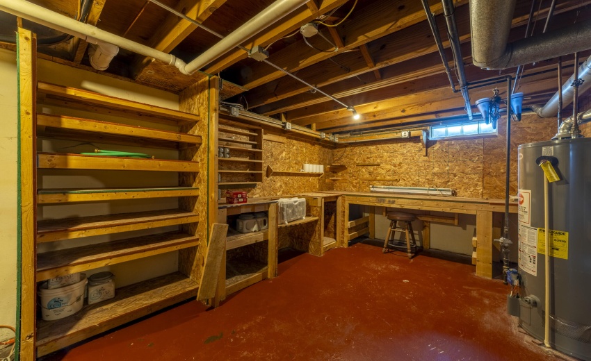 QBasement820North0063