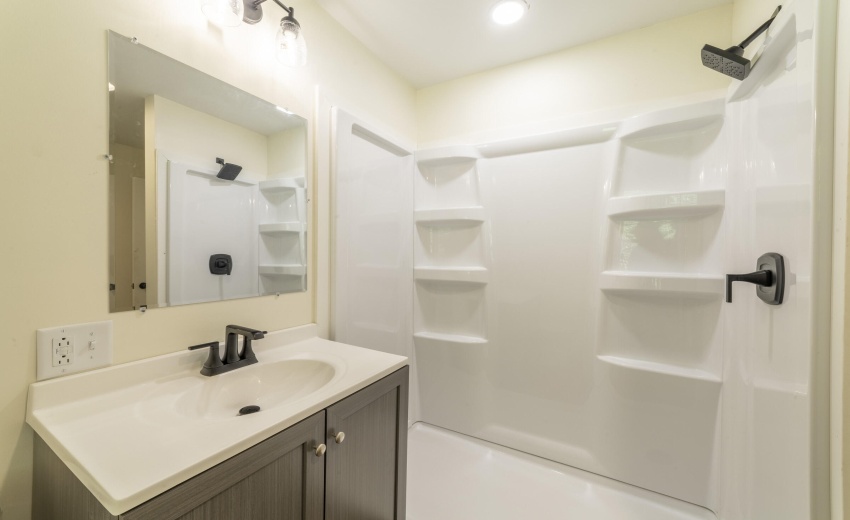 JPrimeBath820North0053