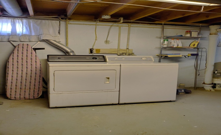 Basement - Laundry