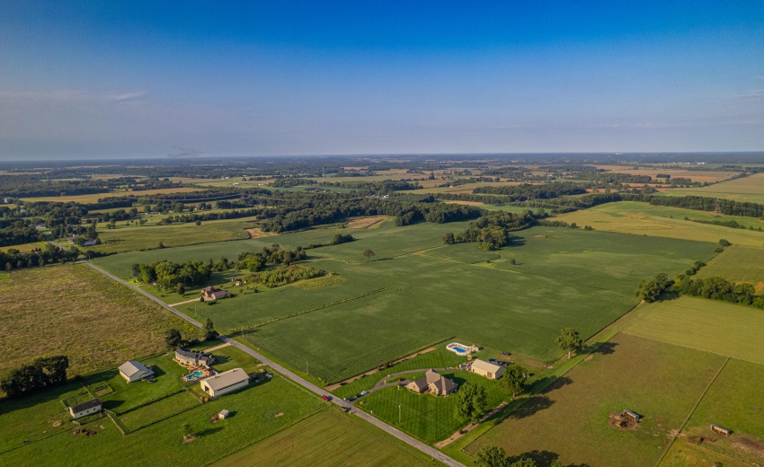 63341 Thorn RD pic 42