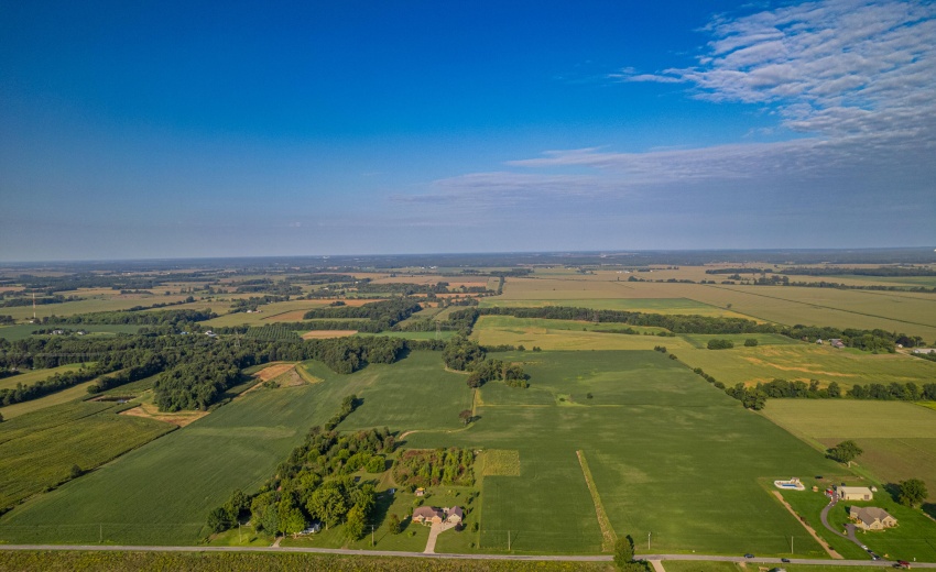 63341 Thorn RD pic 49