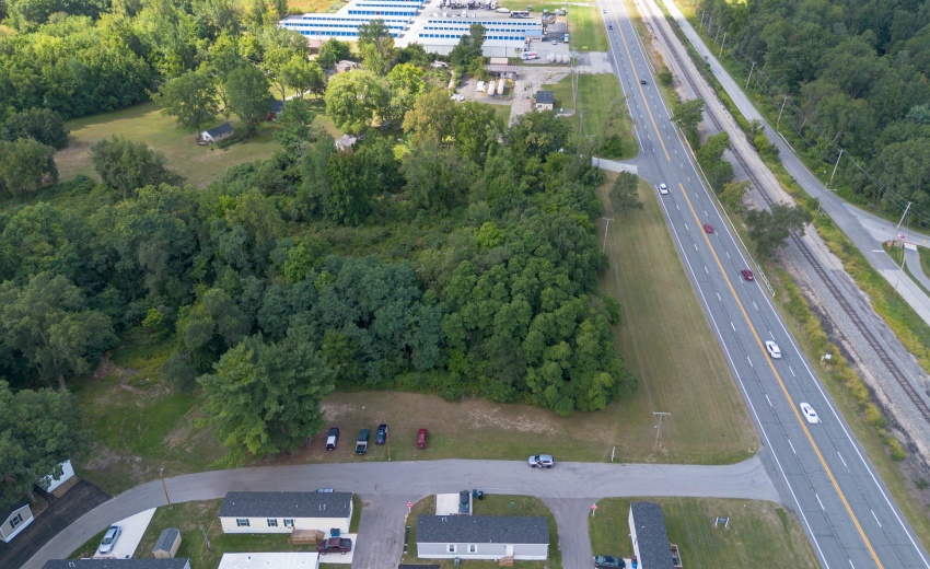 Lot 4