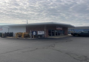906 Calumet Avenue, Valparaiso, Indiana, ,Commercial Lease,For Sale,Calumet,NRA827603