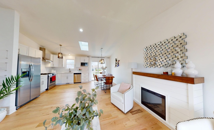 3064-Parkwood-Pl-04012025_123936