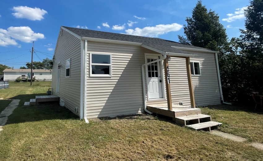 561 Grayton road side exterior 1