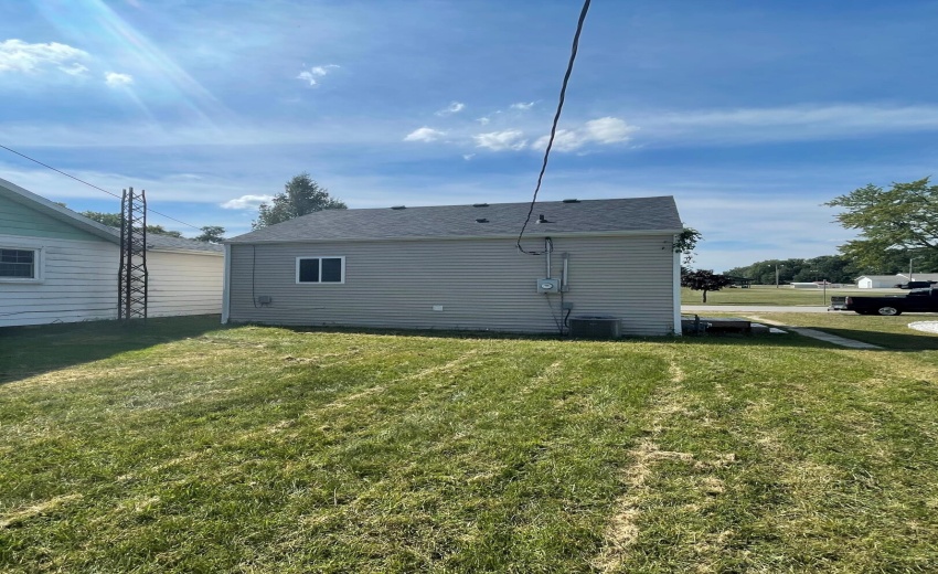 561 Grayton road back yard