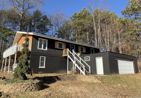 48 Division Road, Valparaiso, Indiana, 3 Bedrooms Bedrooms, 6 Rooms Rooms,2 BathroomsBathrooms,Residential,For Sale,Division,NRA828242