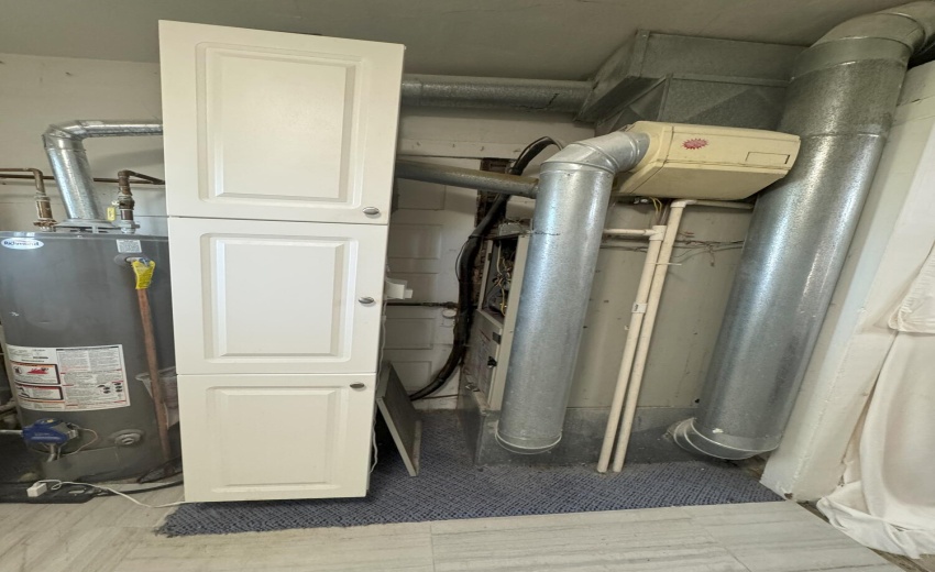 20250925_215210683_iOS