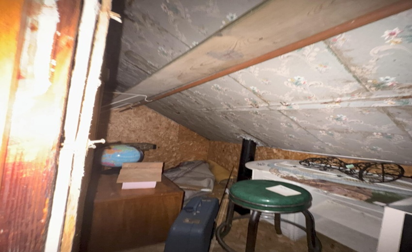 20250925_213648185_iOS