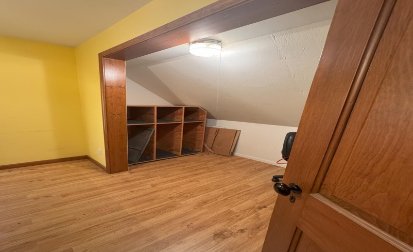 20250925_221321157_iOS