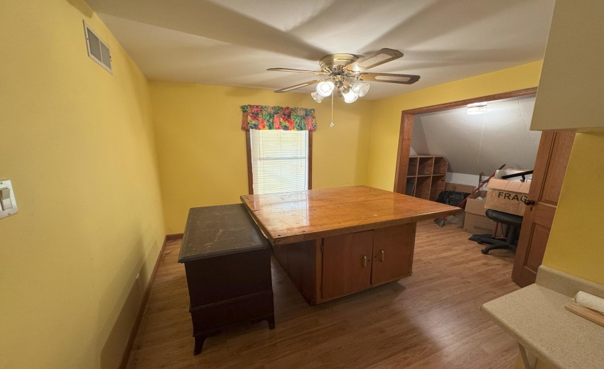 20250925_221446174_iOS