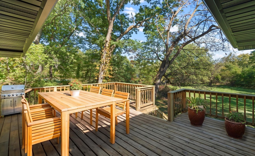 29-web-or-mls-DSC07236 - Outdoor - Stand