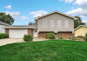 2316 Boulder Road, Dyer, Indiana, 5 Bedrooms Bedrooms, 12 Rooms Rooms,3 BathroomsBathrooms,Residential,For Sale,Boulder,NRA828711
