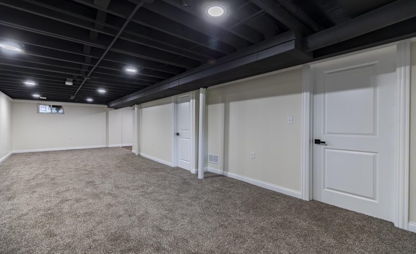 430 N Rensselaer Ave-33