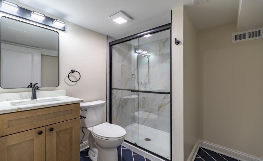 430 N Rensselaer Ave-36