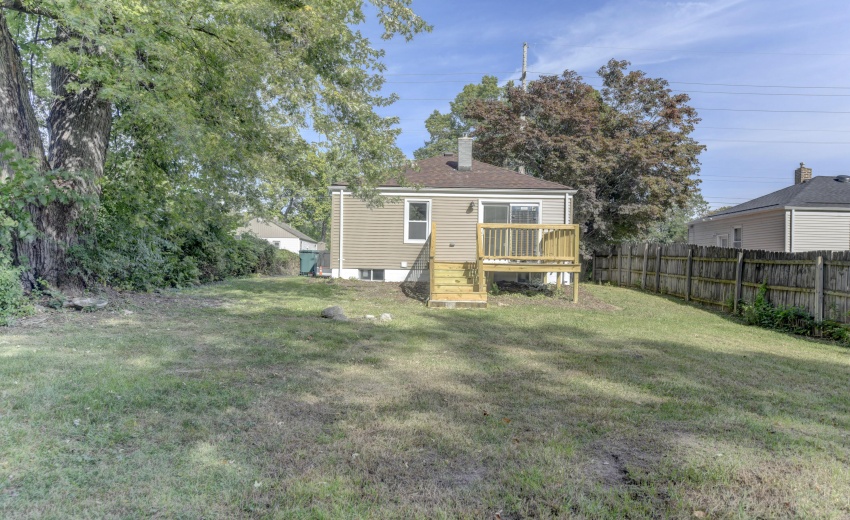 824 Elm Street-4