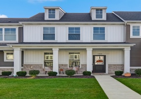 11808 Vermont Street, Crown Point, Indiana, 2 Bedrooms Bedrooms, 5 Rooms Rooms,2 BathroomsBathrooms,Residential,For Sale,Vermont,NRA828876