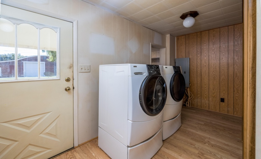 205 E Dunlap Kentland-13