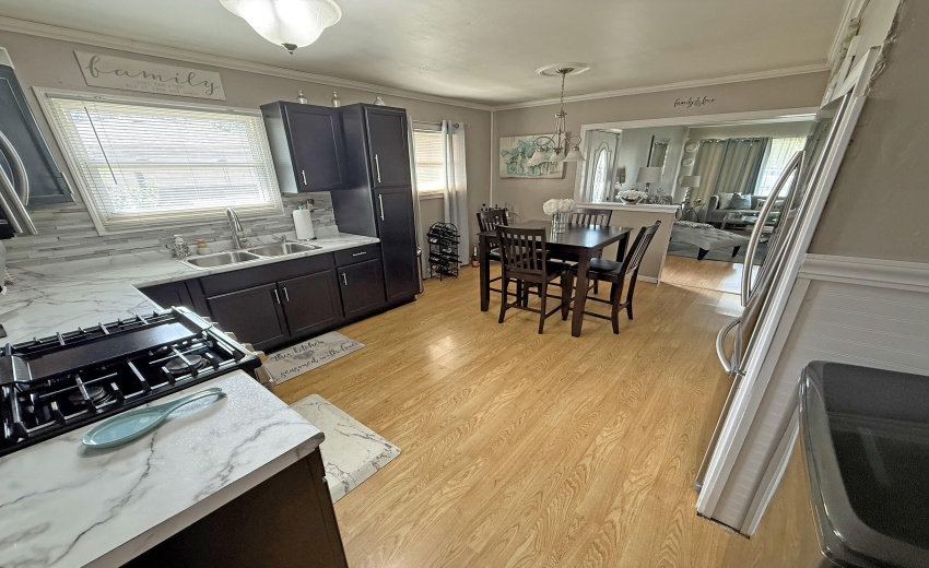 kitchen from den