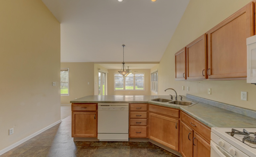 2116 Briarwood-11