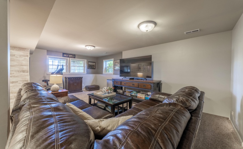 MFamilyTowerRoad0016