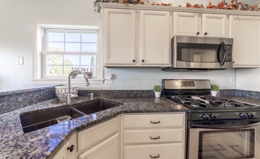 HKitchenTowerRoad0042