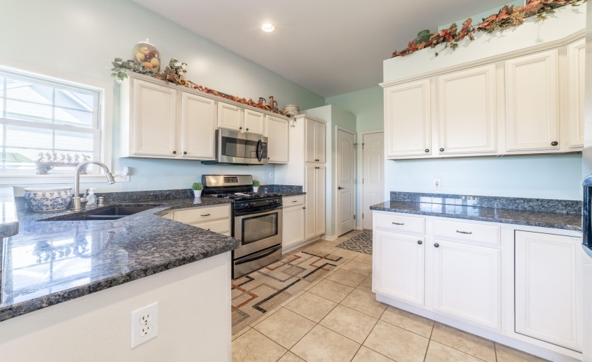 HKitchenTowerRoad0040