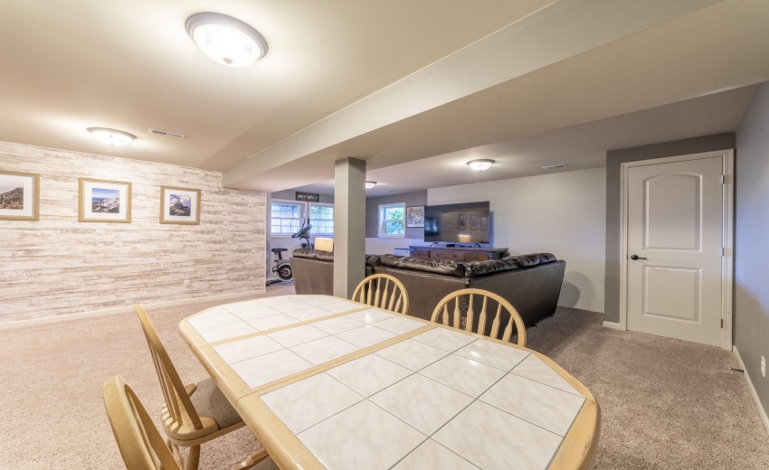 MFamilyTowerRoad0015