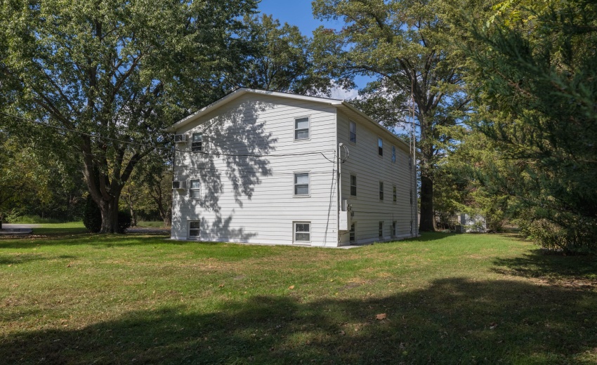 8943 N 300 W Lake Village-03